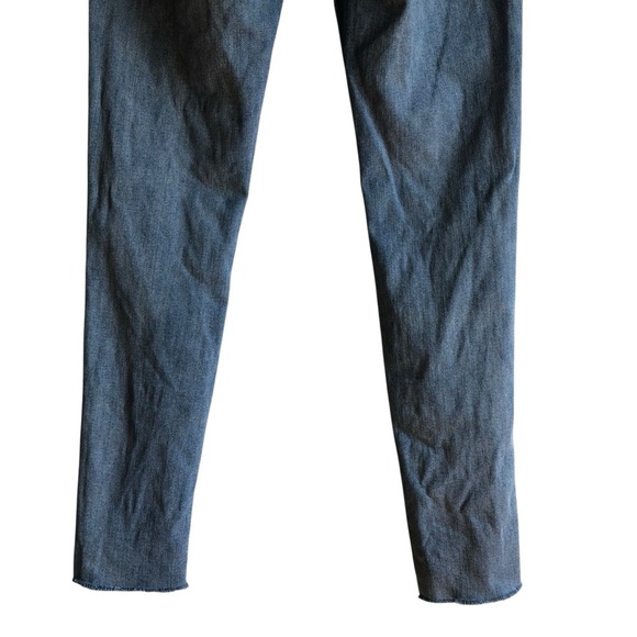 Levi’s 711 Skinny Jeans Size 27 Distressed with Patches Medium Blue Wash - Picture 11 of 16